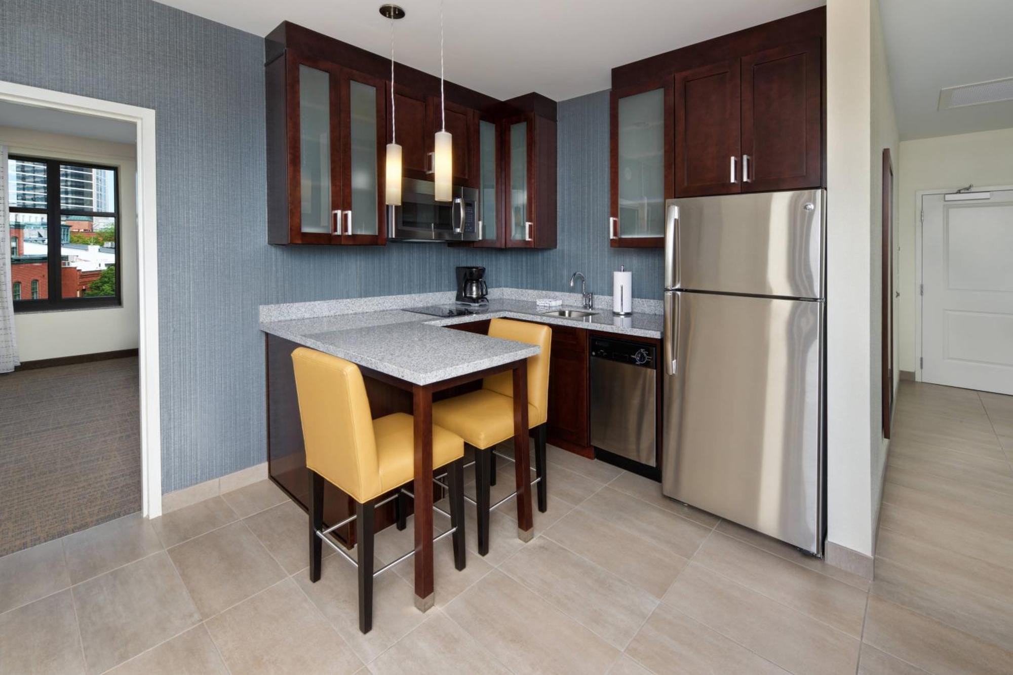 Residence Inn By Marriott Richmond Downtown Экстерьер фото